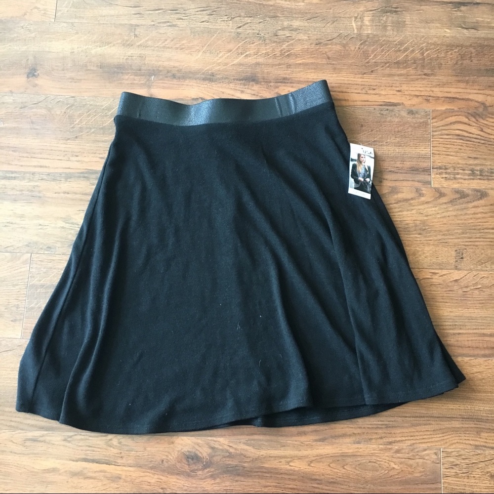 Karen Kane black Knit Skirt